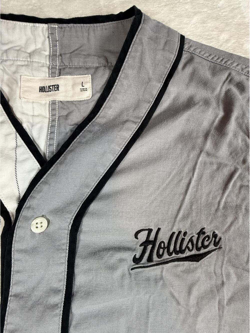 Hollister Men's Large Baseball Jersey Shirt Gray White Pinstripe Button Up Y2K